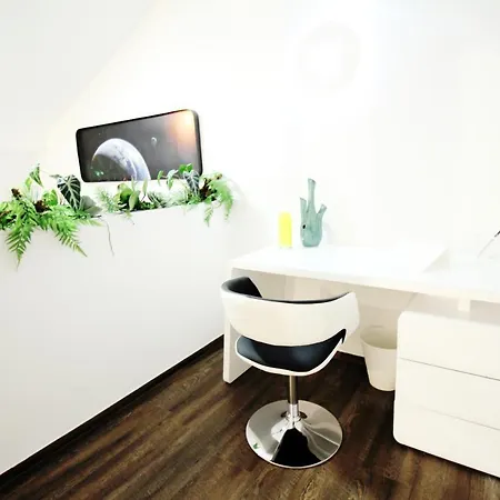 Space Loft Wohndesign Mit 2 Schlafzimmern L 450m Bis Uni * דיסבורג