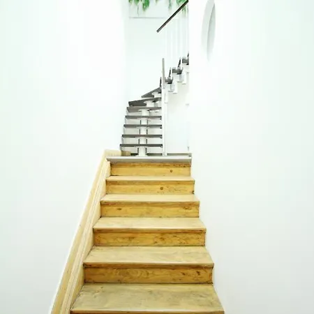 Space Loft Wohndesign Mit 2 Schlafzimmern L 450m Bis Uni Appartamento