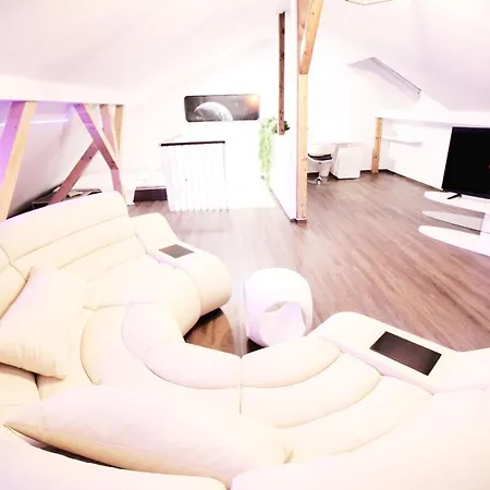 Daire Secret Hideaways Space Loft Wohndesign Auf 2 Etagen L 450m Bis Uni