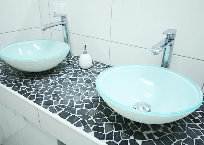 Lejlighed Space Loft Wohndesign Mit 2 Schlafzimmern L 450M Bis Uni