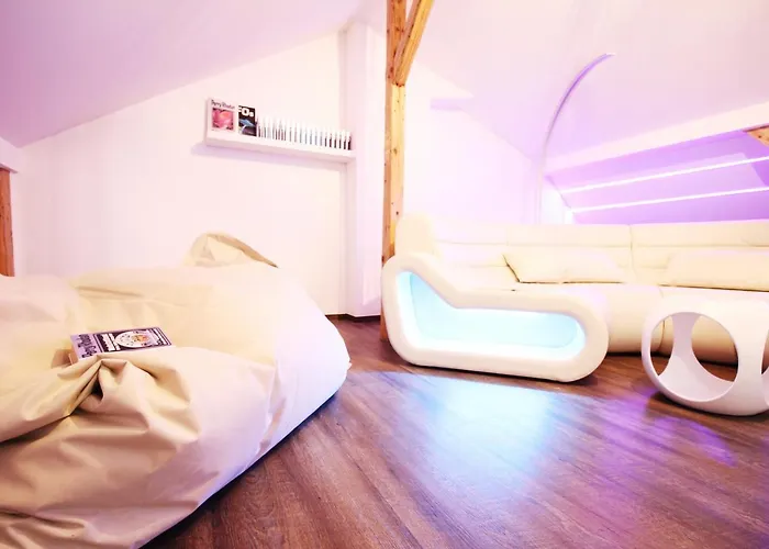 Space Loft Wohndesign Mit 2 Schlafzimmern L 450M Bis Uni Lejlighed *