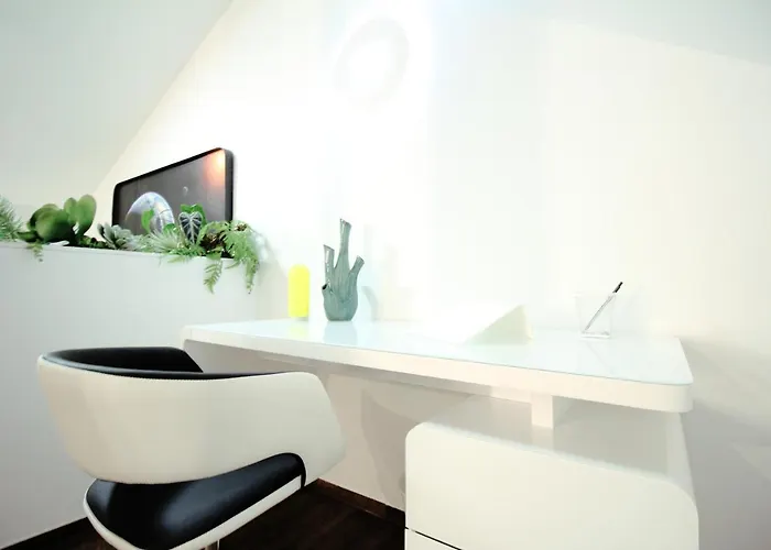 Space Loft Wohndesign Mit 2 Schlafzimmern L 450M Bis Uni Lejlighed